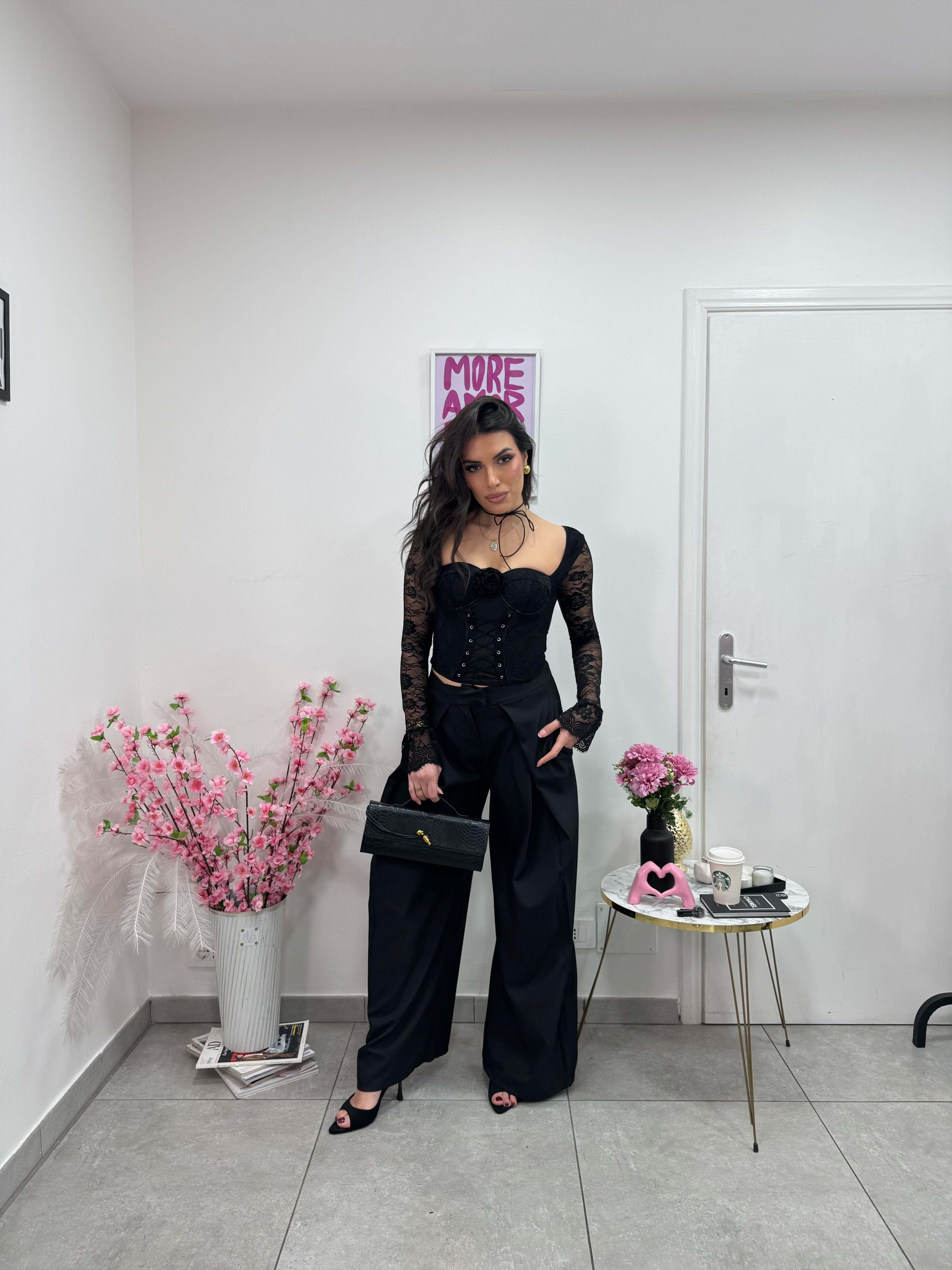 Top Adeline Nero